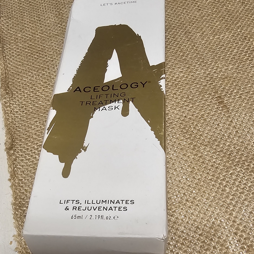 Ace ology Lifting Treatment Mask